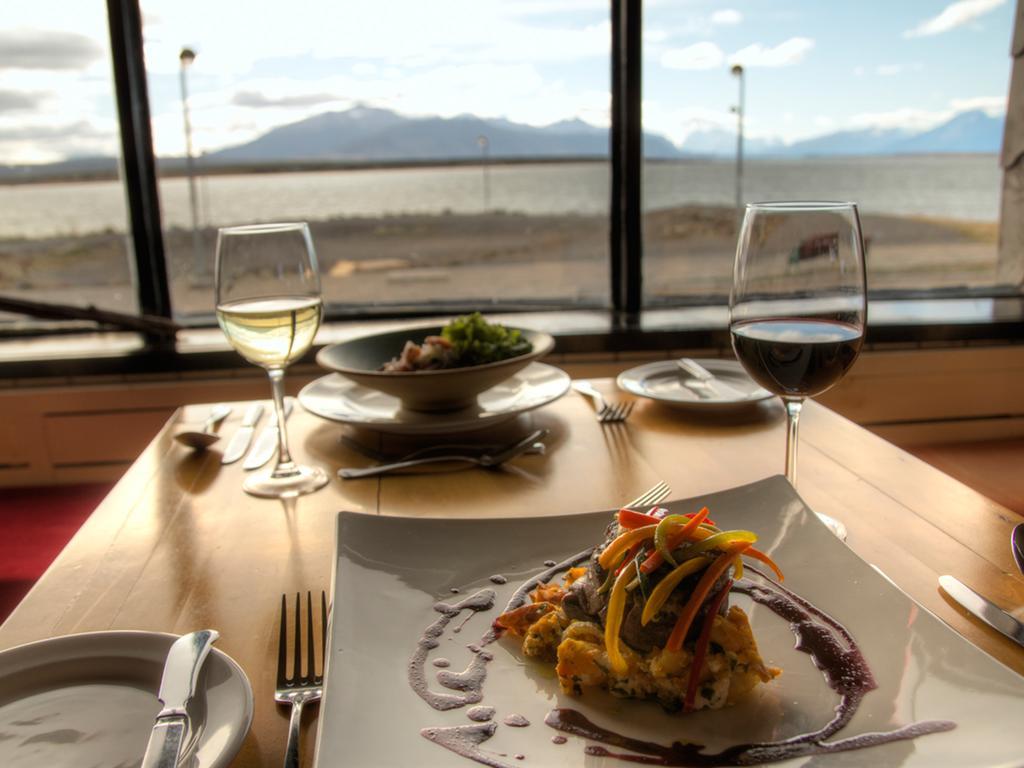 Noi Indigo Patagonia Hotel Puerto Natales Buitenkant foto